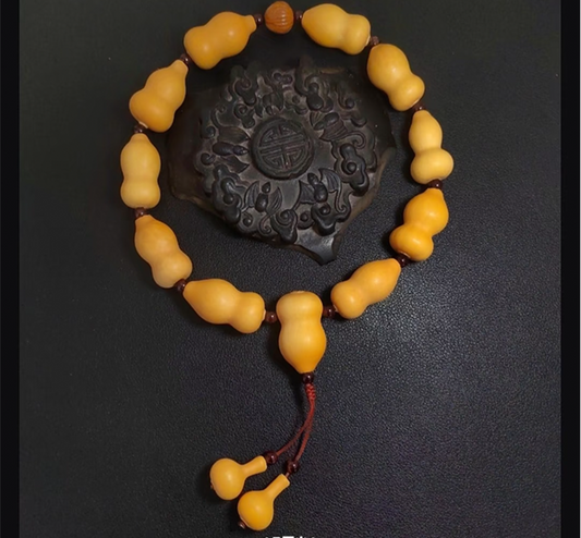 Eight Treasure Gourd